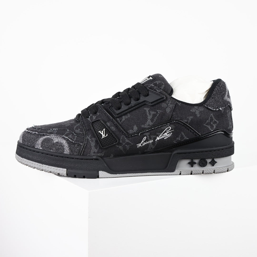 Tênis Louis Vuitton  Trainer Sneaker.
