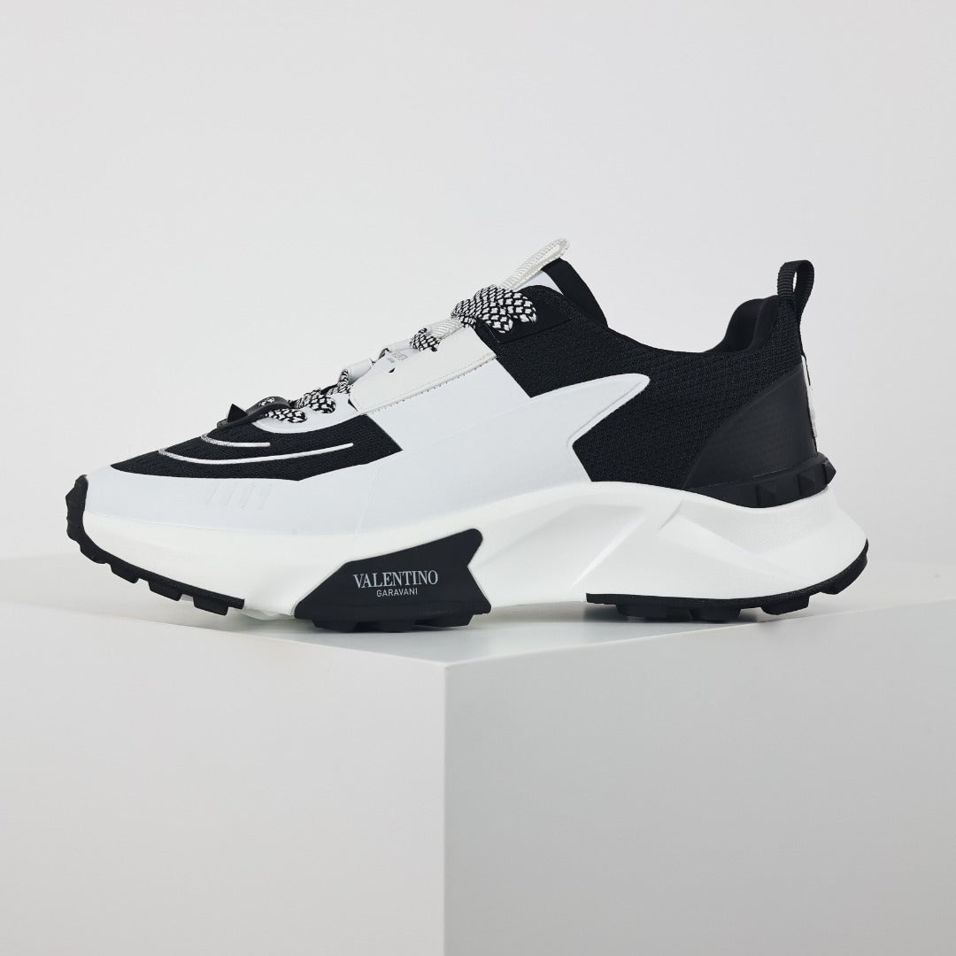 Tênis Valentino Garavani One Stud XL Preto e Branco